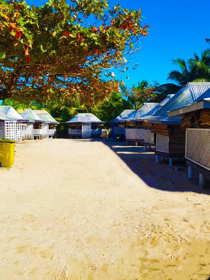 מלון Manase Vacation Beach Fales מראה חיצוני תמונה